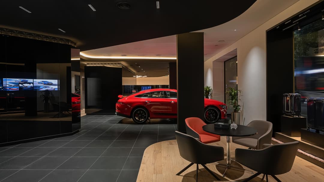 Mercedes showroom 23.jpg